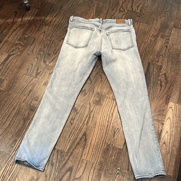 Men’s GAP Medium Wash Jeans Size 34x30 Skinny - Picture 4 of 4